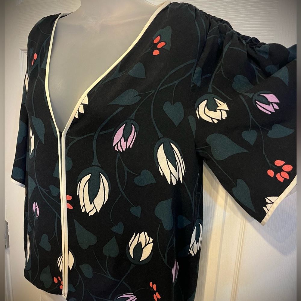 ♠️ Kate Spade floral top